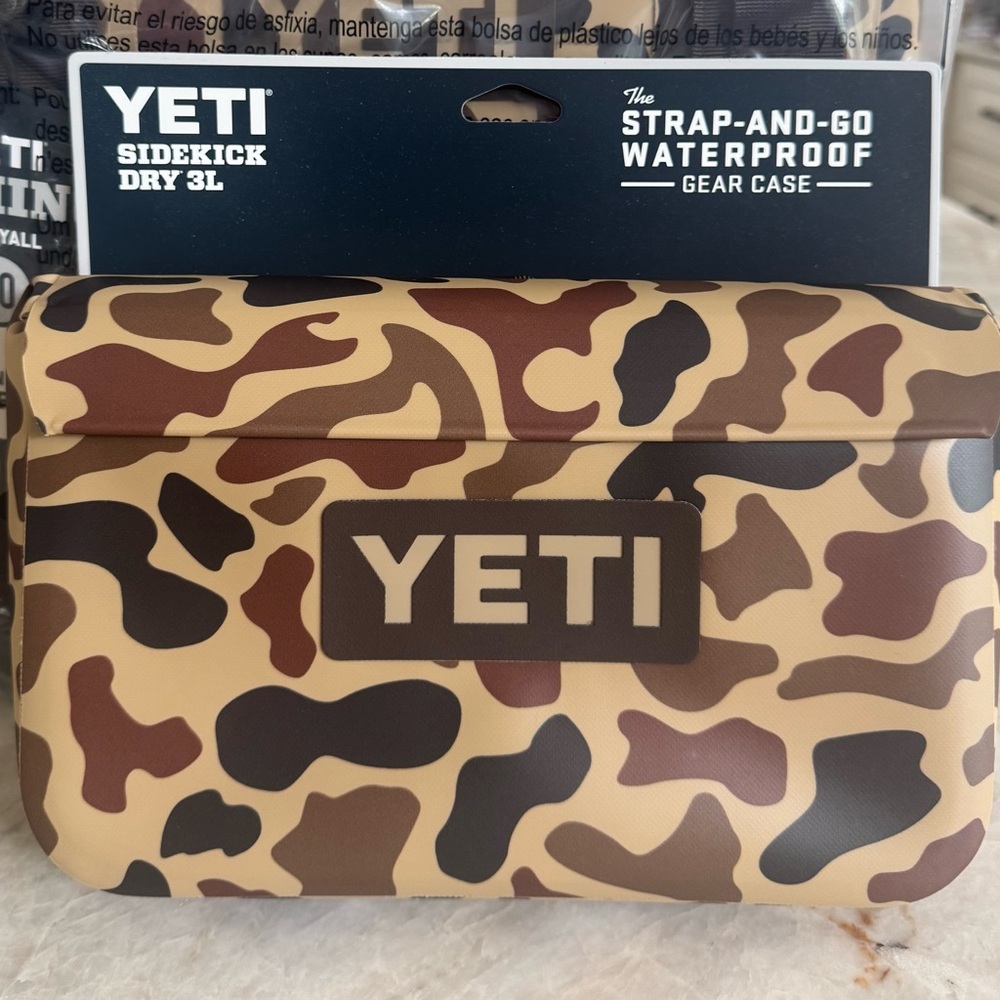 YETI Sidekick Dry 3L Camouflage Waterproof Case